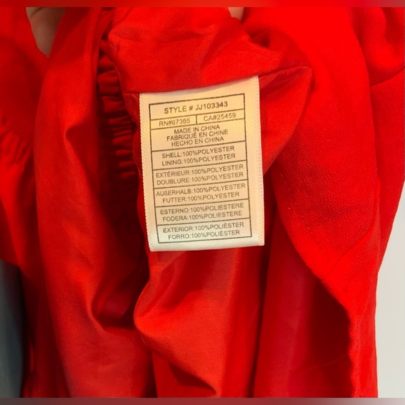 NWT Jack by Bb Dakota Showstopper Red Ruffled Off-the-Shoulder Romper. Size L - Picture 4 of 7